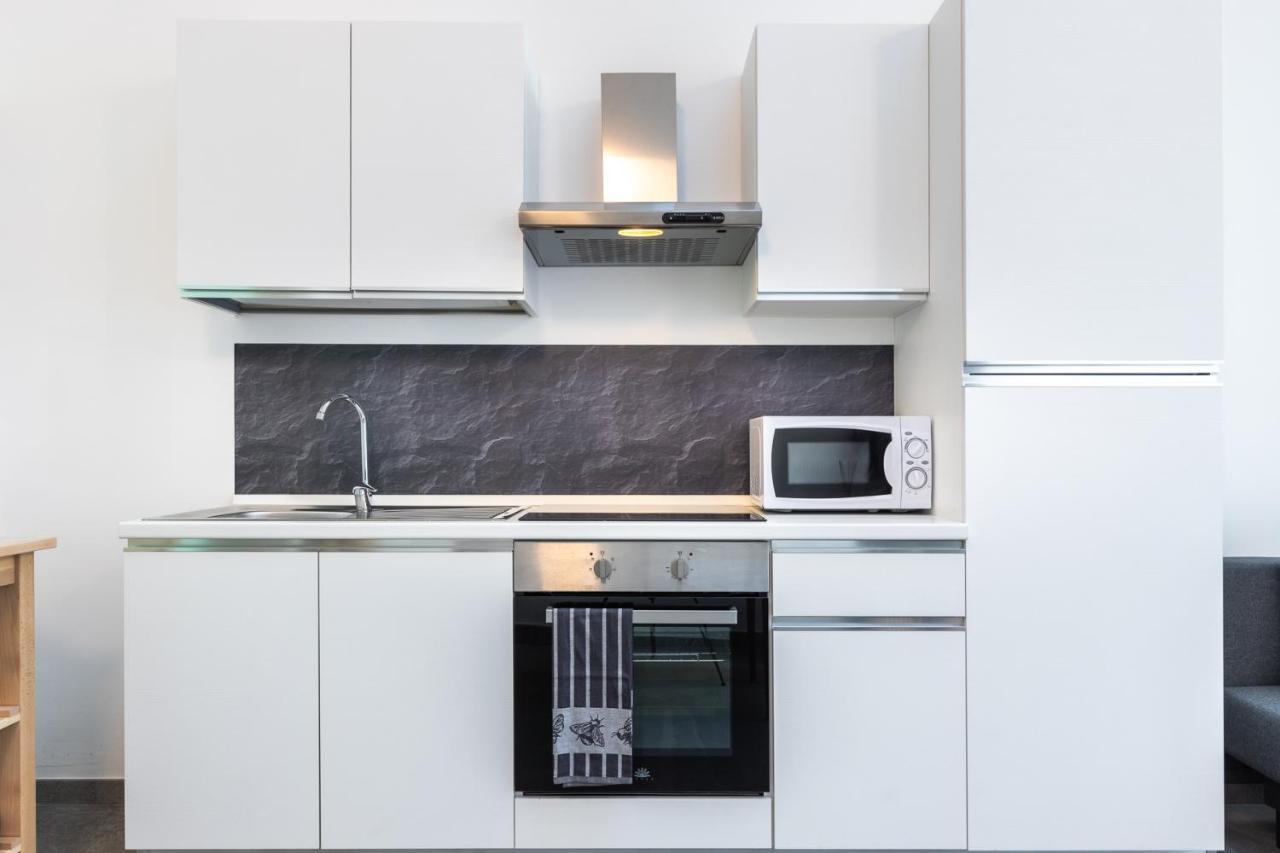 Villa Exclusive Loft Crocetta - Free Private Parking & Wi-Fi - 5 Min To Metro Nizza - Ac Turin Exterior foto